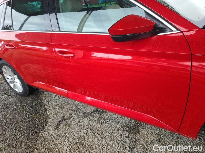  Skoda  Superb  Combi (3T5)(2010) Su.C.2.0TDI 147 4x4 Style Aut #13