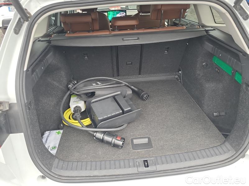  Skoda  ENYAQ  (5AZ) (2020)  82kWh 80x Loft AT 5d #20