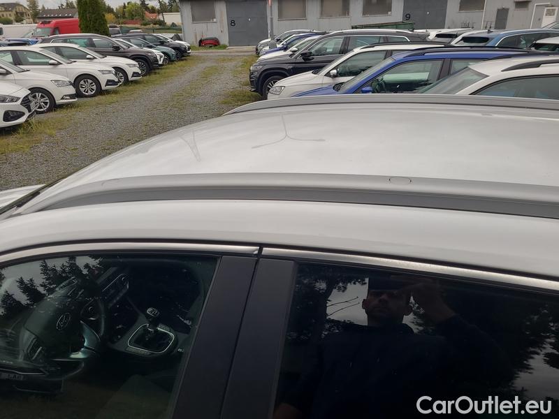  Hyundai  i30  (PD)(01.2017  ->)  kom.1.5T-GDI Smart 5d #26