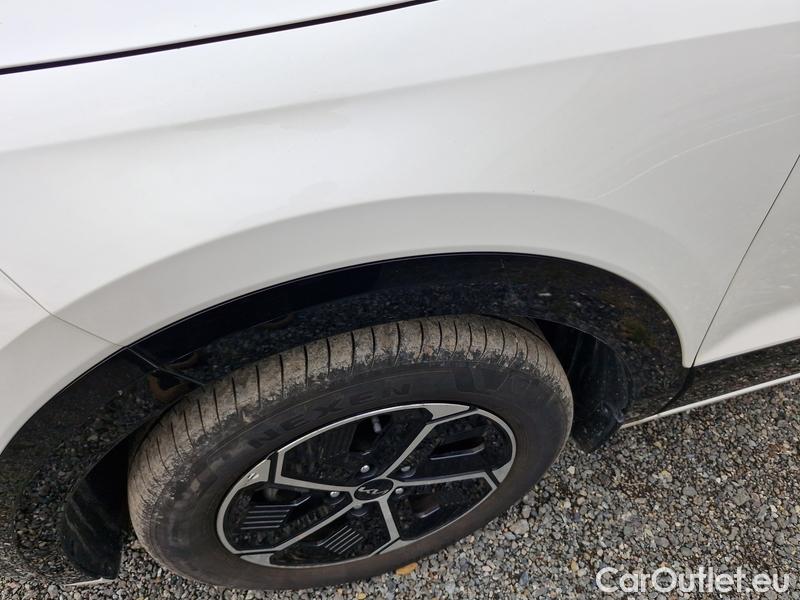  KIA  Niro  (2022)  1.6GDI HEV Style AT 5d #5