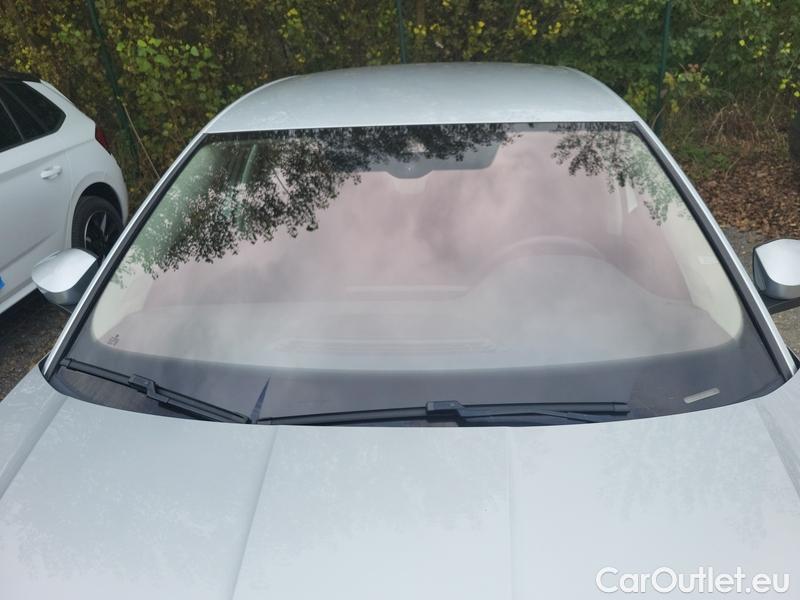  Skoda  Octavia  Lim. (NX3)(2020) Oct.1.5 e-TEC 110 Style AT #1