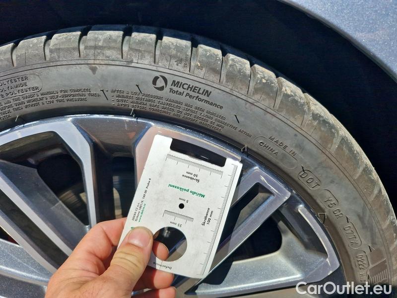  KIA  Cee'd ProCeed  (CD)(2018) ProCeed 1.6 T-GDI GT AT 5d #3