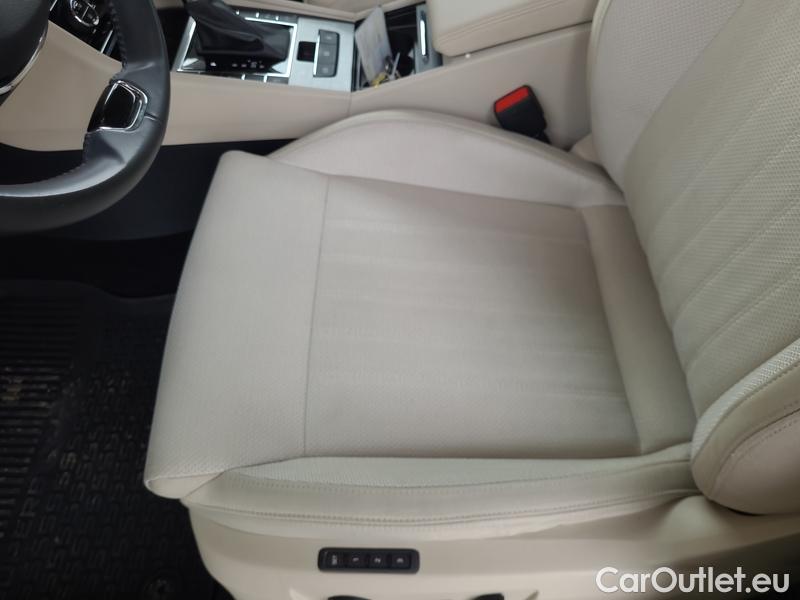  Skoda  Superb  Combi (3T5)(2010) Su.C.2.0TDI 147 4x4 Style Aut #8