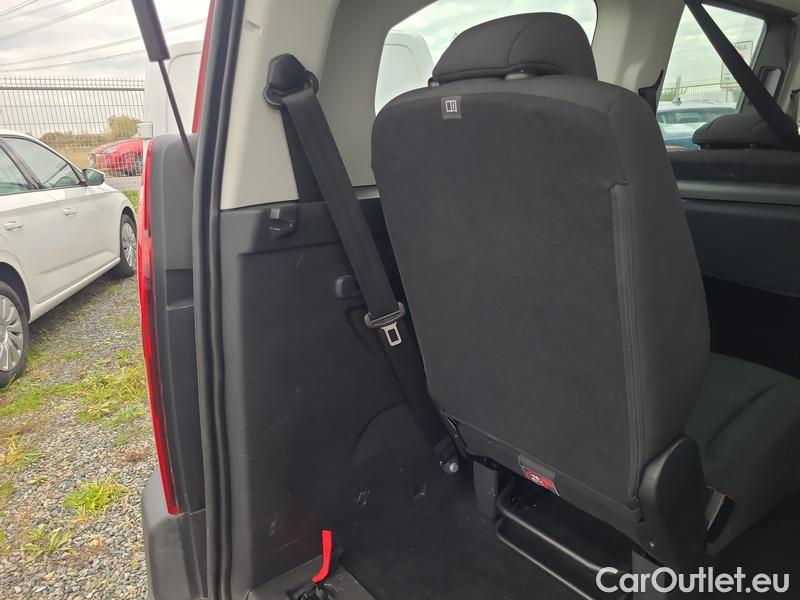  Peugeot  RIFTER   (06.2018->)  1.5BHDi 130 Allur.LO.AT #8