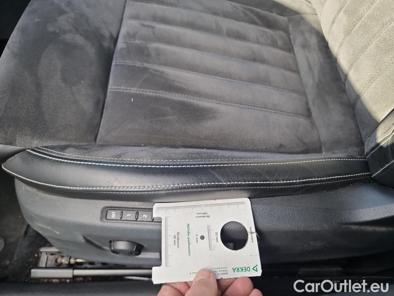  Skoda  Superb  Combi (3T5)(2010) Su.C.2.0TDI 147 4x4 Style Aut #8