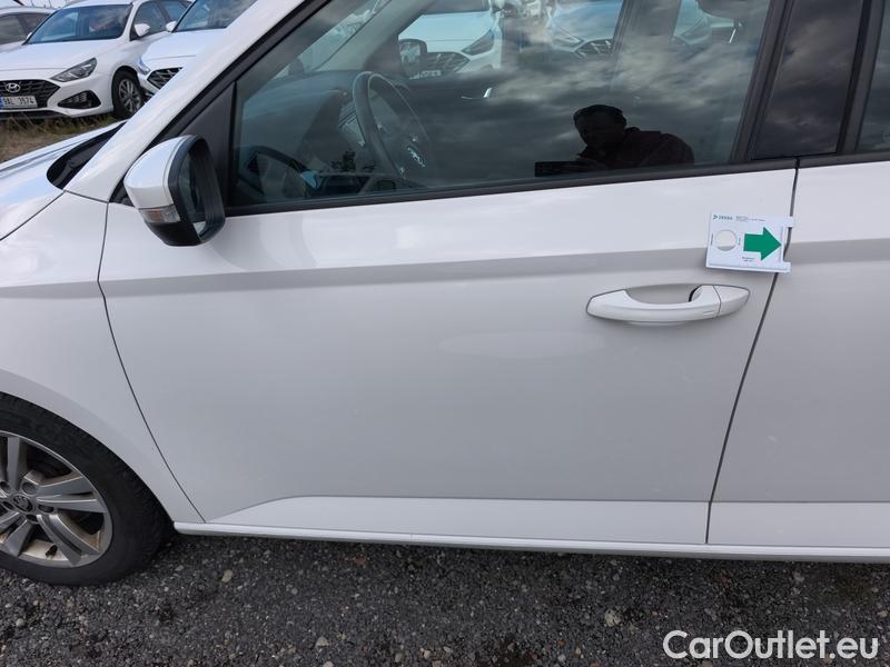  Skoda  Fabia  Combi (2015) Com.1.0TSI 70 Ambition 5d #4
