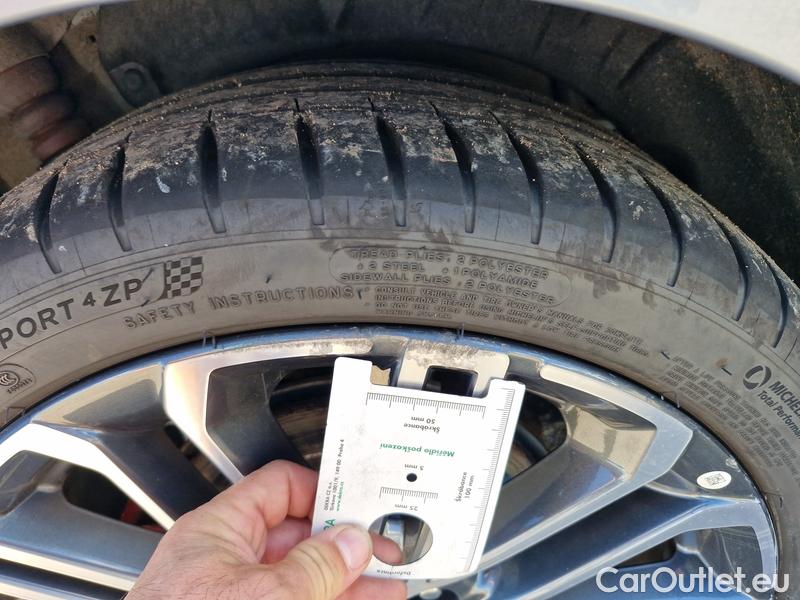  KIA  Cee'd ProCeed  (CD)(2018) ProCeed 1.6 T-GDI GT AT 5d #12