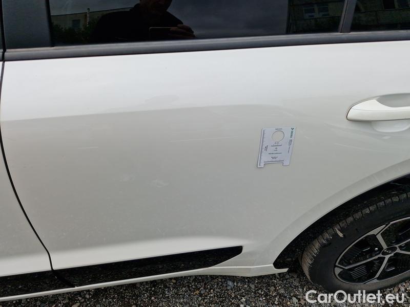  KIA  Niro  (2022)  1.6GDI HEV Style AT 5d #9