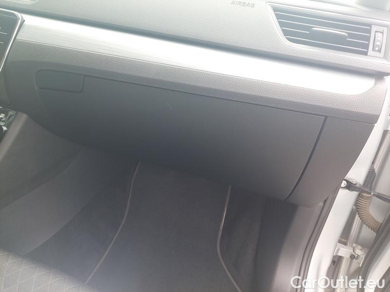  Skoda  Superb  Combi (3V5)(2015) Sup.C.FL2.0TDI 110 Ambition AT #20