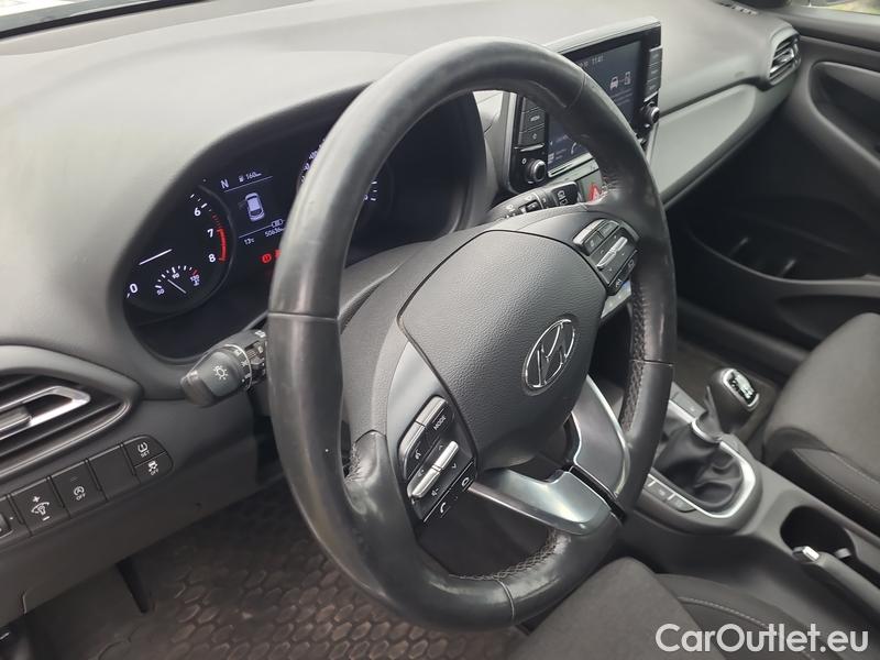  Hyundai  i30  (PD)(01.2017  ->)  kom.1.5T-GDI Smart 5d #8