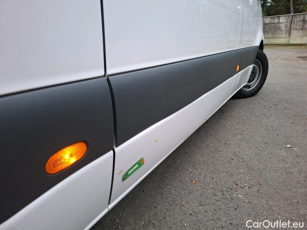  Mercedes  Sprinter MERCEDES-BENZ  / 2018 / 4P / Fourgon tôlé 317 FG 37 3,5t PRO Prop Léger #3