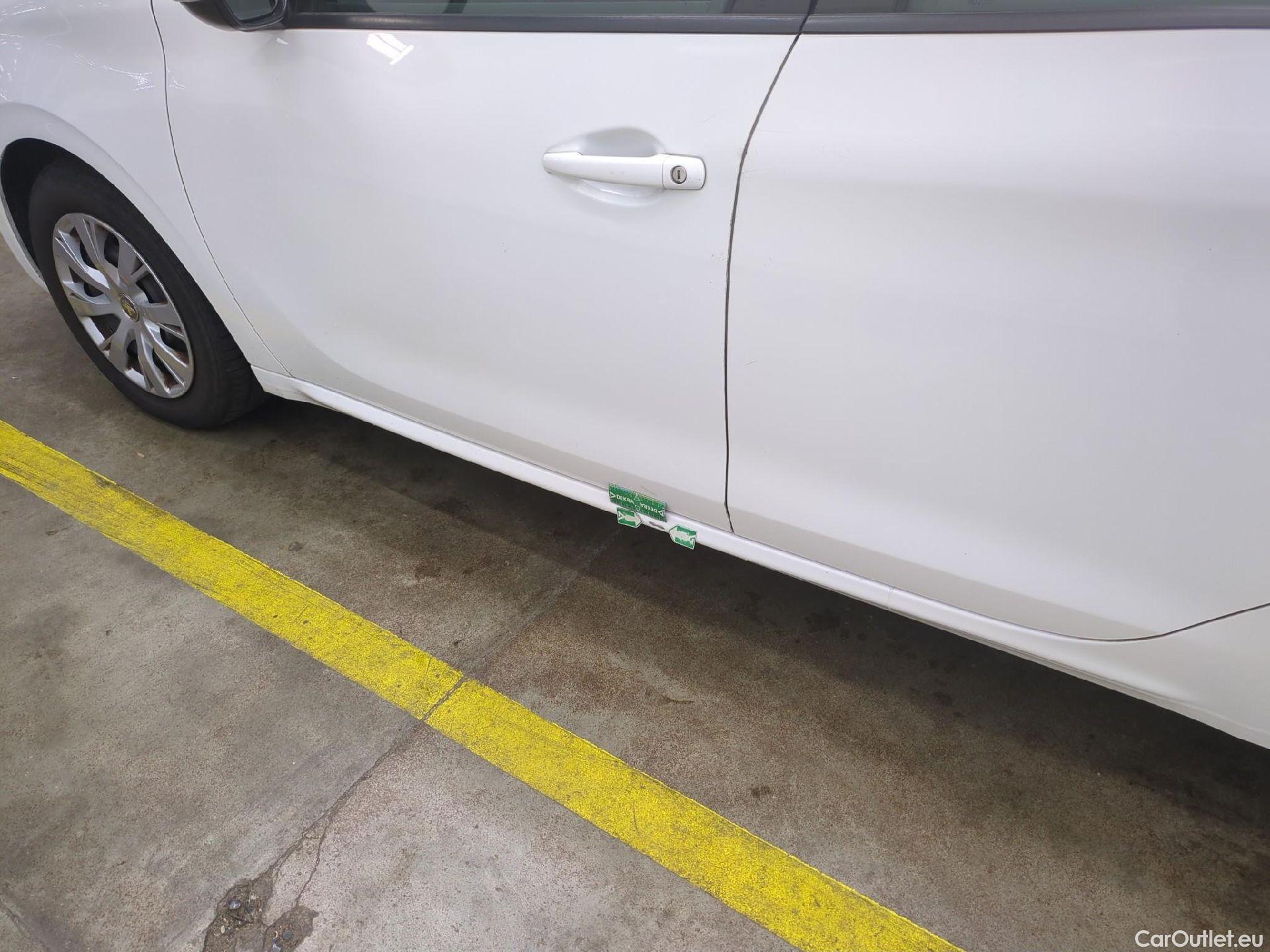  Peugeot  208 PEUGEOT  Affaire VU 5p Berline BlueHDi 100 ¤6.c S&S PREMIUM PACK #51