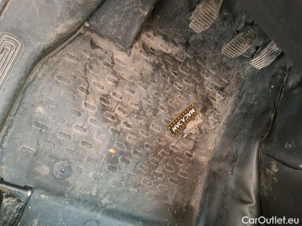  Fiat  Fiorino FIAT  / 2016 / 4P / Fourgonnette 1.3 Multijet 95 Pro Lounge #17