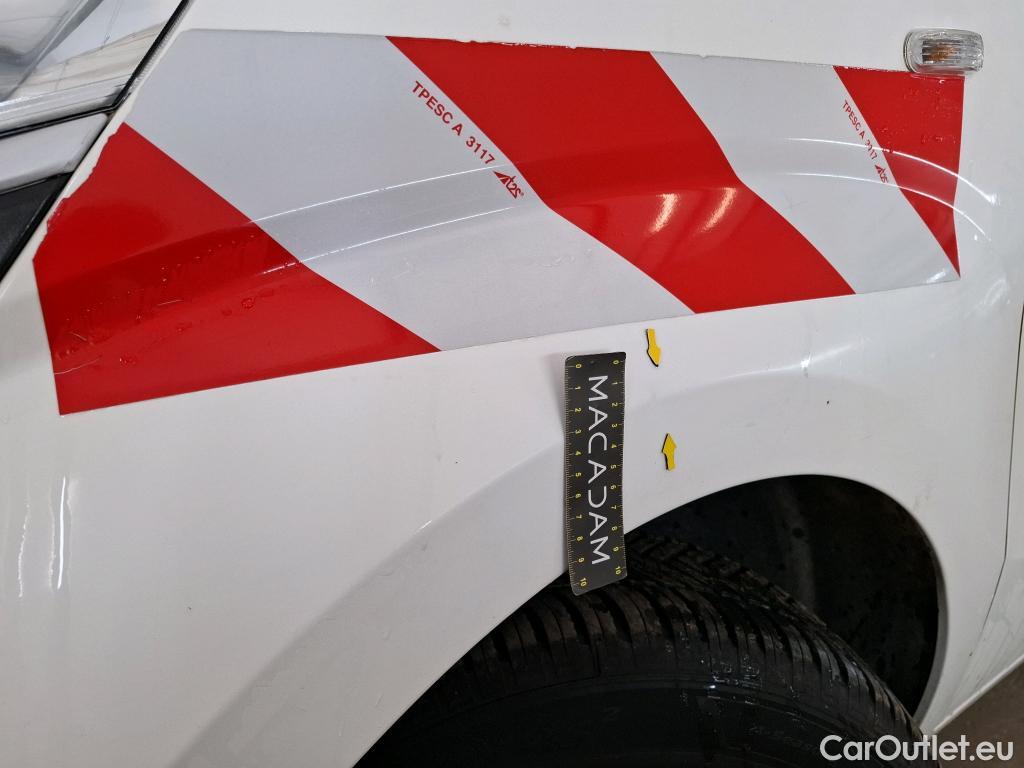  Fiat  Fiorino FIAT  / 2016 / 4P / Fourgonnette 1.3 Multijet 95 Pro Lounge #20