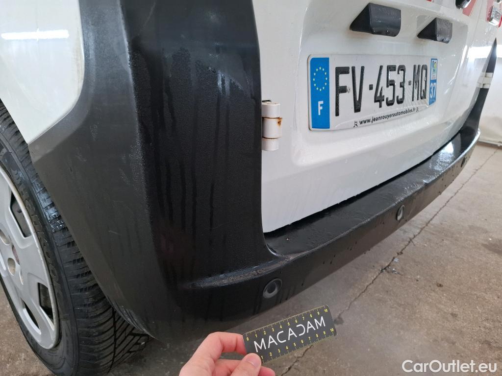  Fiat  Fiorino FIAT  / 2016 / 4P / Fourgonnette 1.3 Multijet 95 Pro Lounge #29