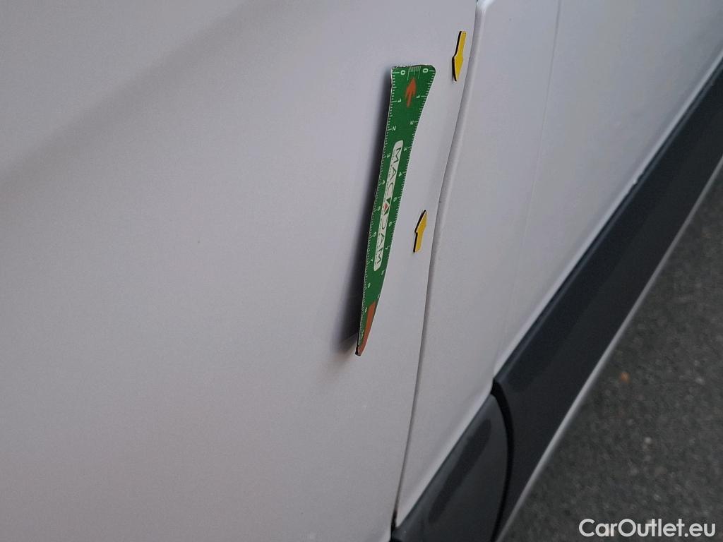  Mercedes  Sprinter MERCEDES-BENZ  / 2018 / 4P / Fourgon tôlé 317 FG 37 3,5t PRO Prop Léger #19