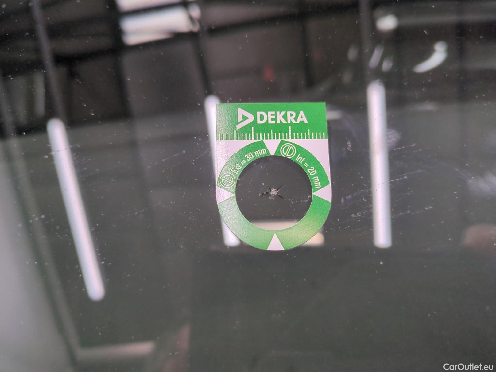  Peugeot  208 PEUGEOT  Affaire VU 5p Berline BlueHDi 100 ¤6.c S&S PREMIUM PACK #44