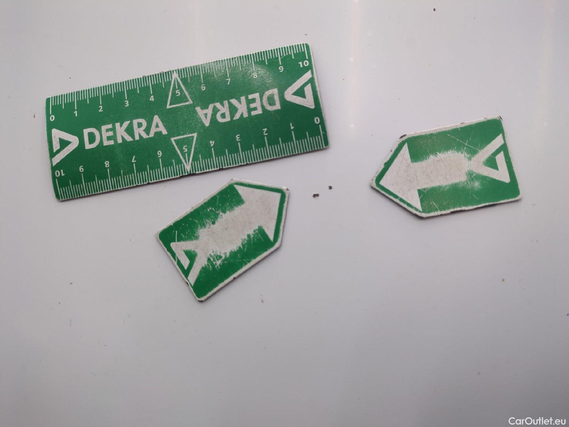  Peugeot  208 PEUGEOT  Affaire VU 5p Berline BlueHDi 100 ¤6.c S&S PREMIUM PACK #9