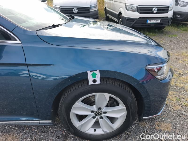  Volkswagen  Passat  Variant (CB5) (2019) Pas.Var.2.0TDI 110 Elegance AT #24