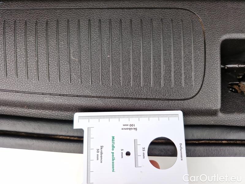  Opel  Astra  K Sports Tourer (2015) ST 1.5CDTi 77 Edition 5d #17