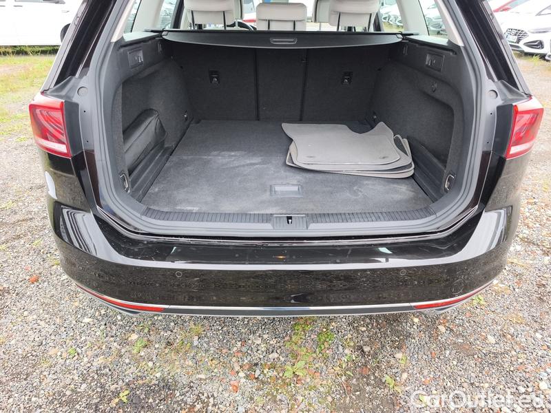  Volkswagen  Passat  Variant (CB5) (2019) Pas.Var.2.0TDI 140 Elegance AT #26
