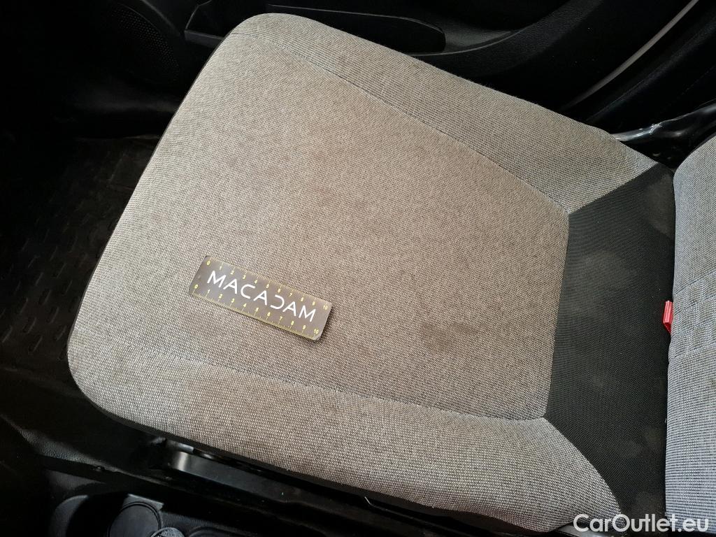  Fiat  Fiorino FIAT  / 2016 / 4P / Fourgonnette 1.3 Multijet 95 Pro Lounge #24