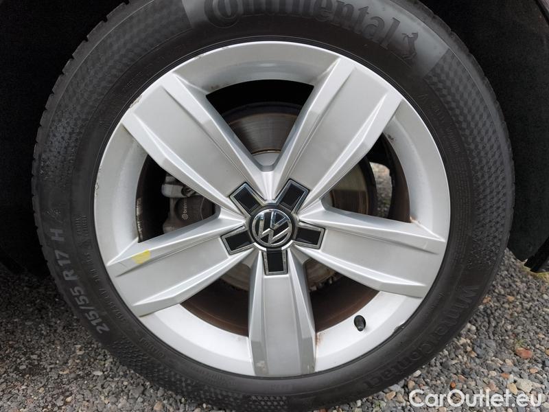  Volkswagen  Passat  Variant (CB5) (2019) Pas.Var.2.0TDI 140 Elegance AT #22