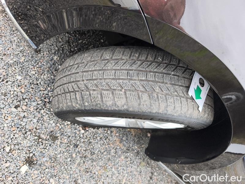  Volkswagen  Passat  Variant (CB5) (2019) Pas.Var.2.0TDI 140 Elegance AT #23