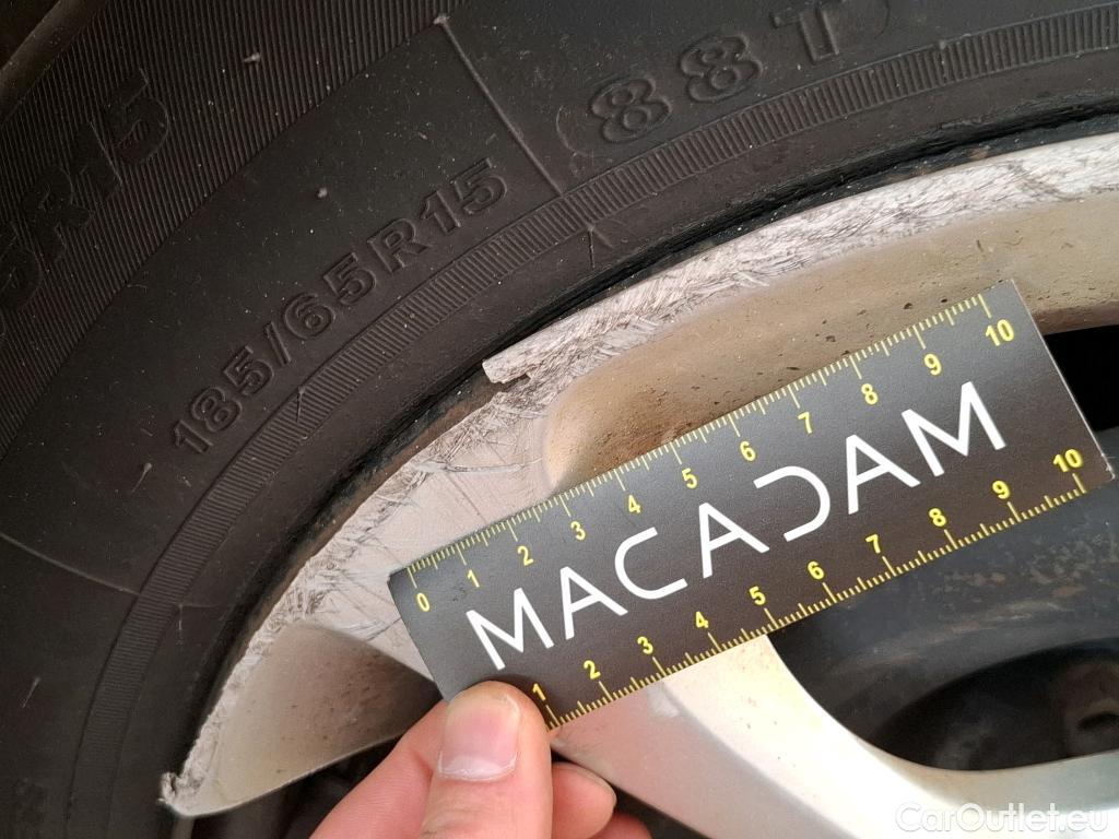  Citroen  C3  Société Feel 1.5 BlueHDI 100CV BVM5 E6dT #8