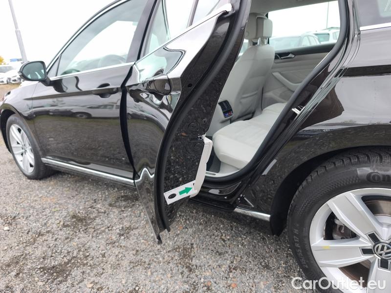  Volkswagen  Passat  Variant (CB5) (2019) Pas.Var.2.0TDI 140 Elegance AT #15