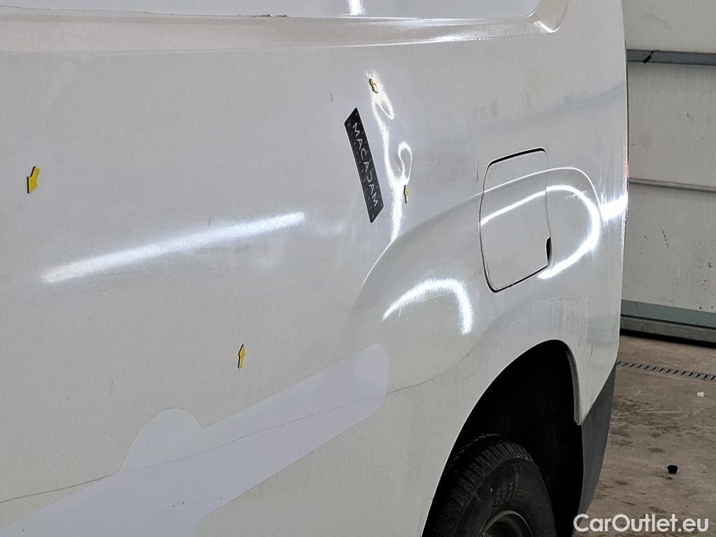  Citroen  Berlingo  Fourgon Club XL 950 1.5 BlueHDi 100CV BVM5 E6dT #2