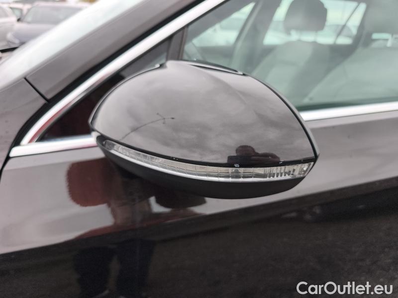  Volkswagen  Passat  Variant (CB5) (2019) Pas.Var.2.0TDI 140 Elegance AT #4