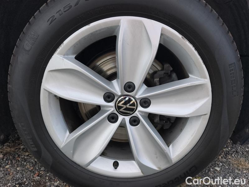  Volkswagen  Passat  Variant (CB5) (2019) Pas.Var.2.0TDI 110 Elegance AT #25