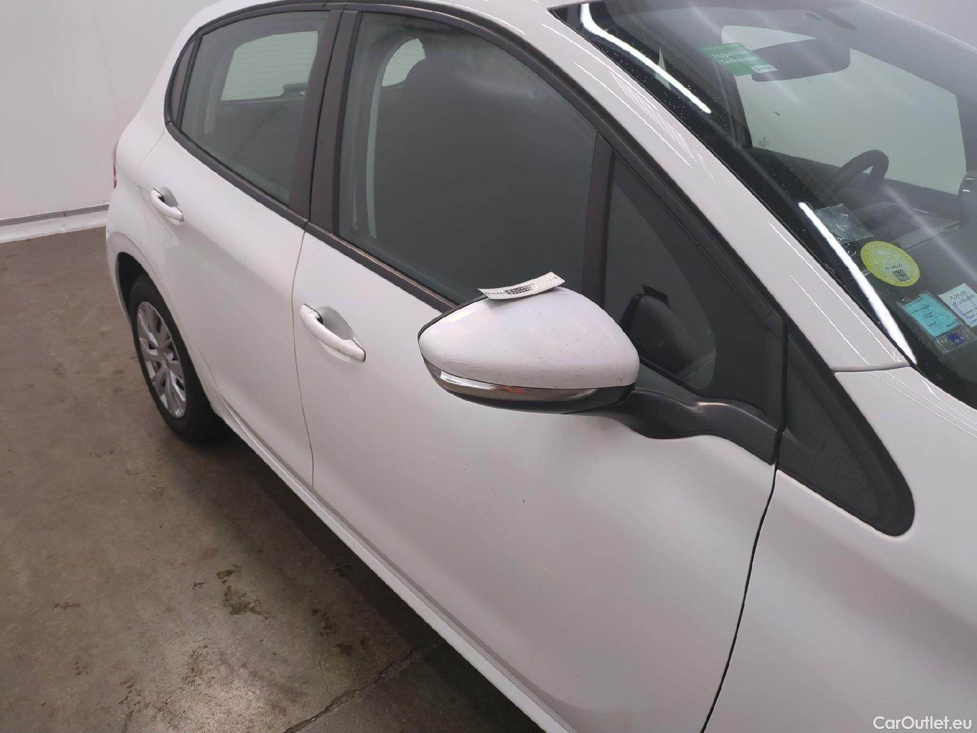  Peugeot  208 PEUGEOT  Affaire VU 5p Berline BlueHDi 100 ¤6.c S&S PREMIUM PACK #47