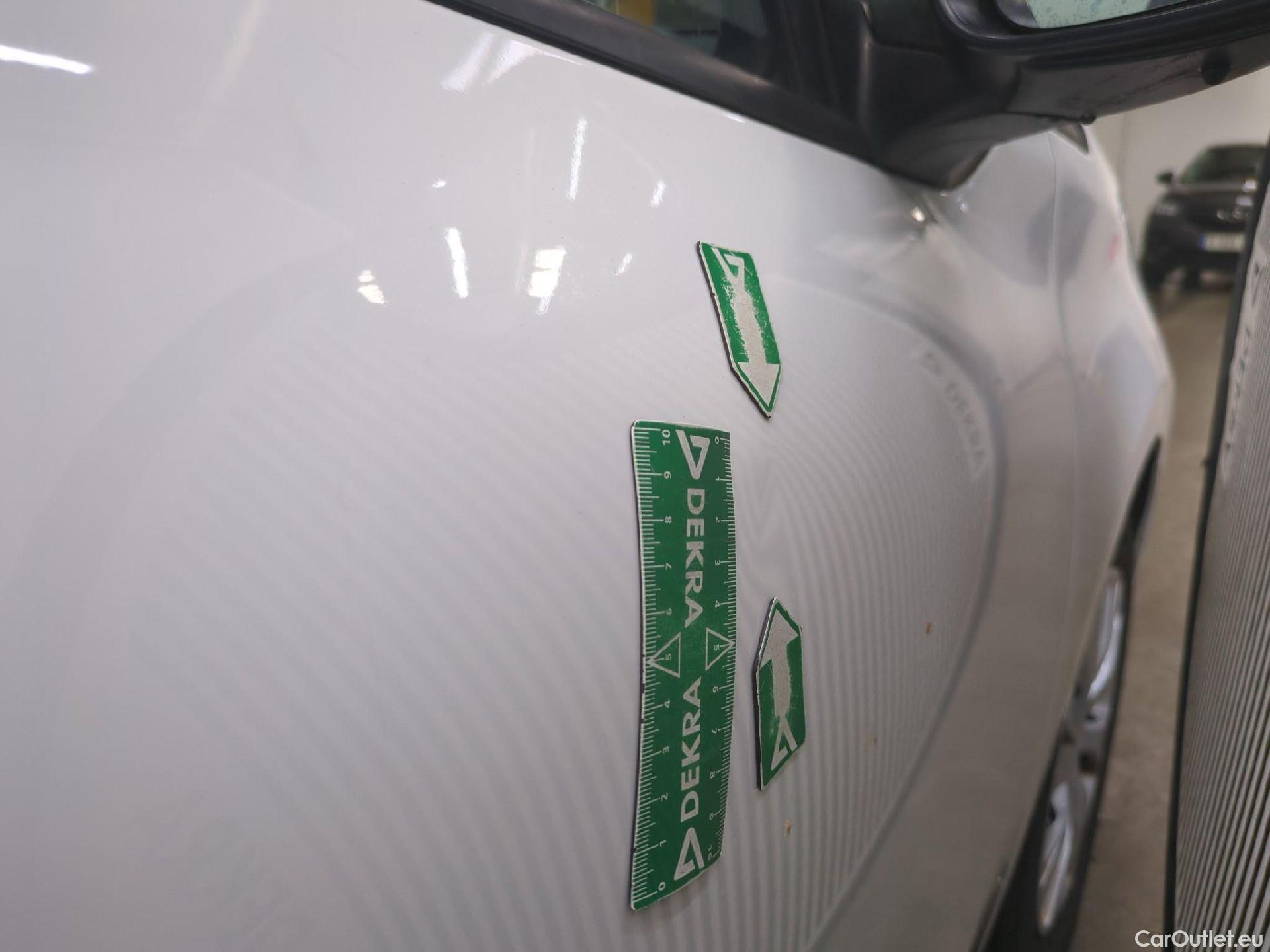  Peugeot  208 PEUGEOT  Affaire VU 5p Berline BlueHDi 100 ¤6.c S&S PREMIUM PACK #38