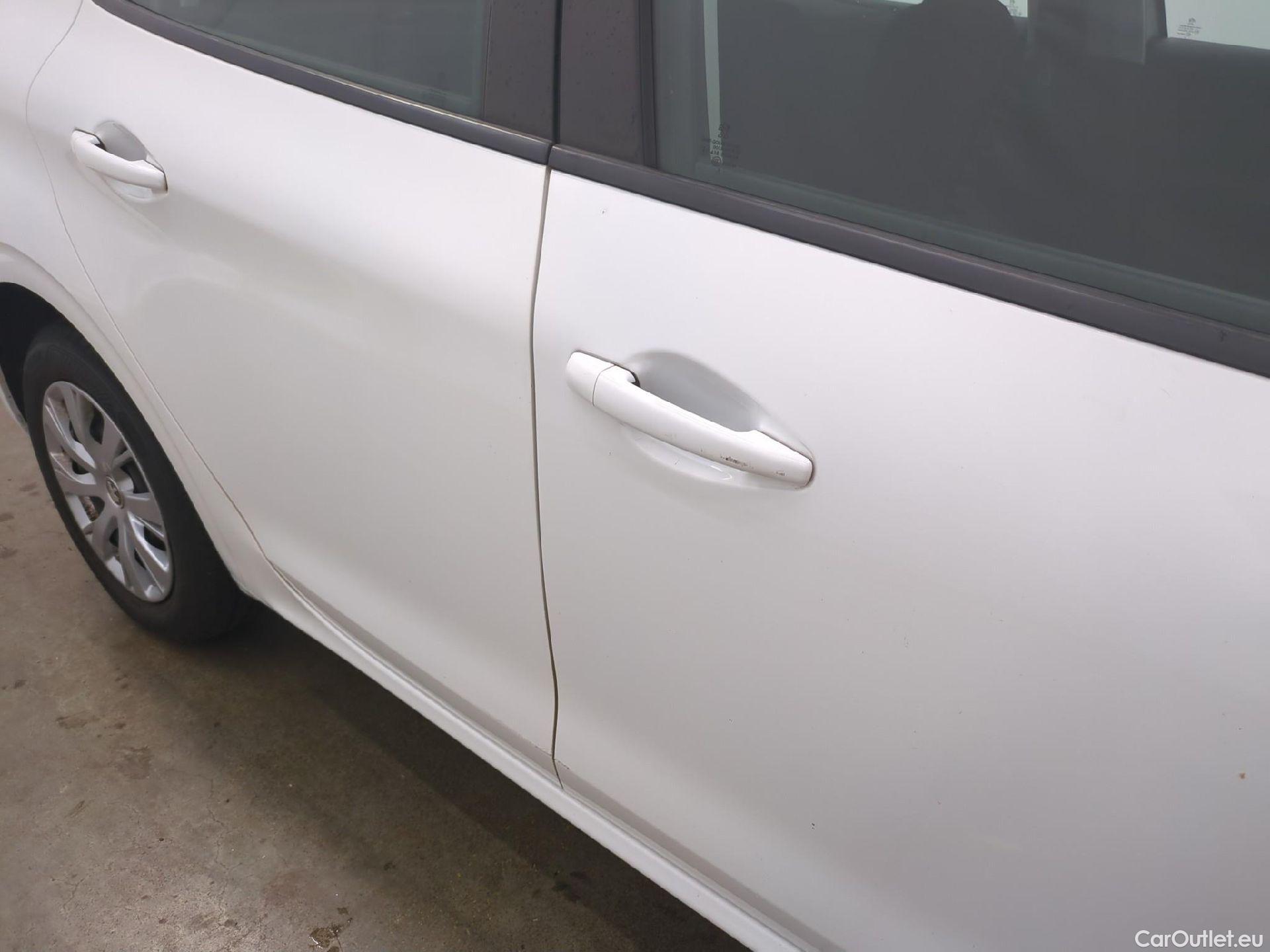  Peugeot  208 PEUGEOT  Affaire VU 5p Berline BlueHDi 100 ¤6.c S&S PREMIUM PACK #39