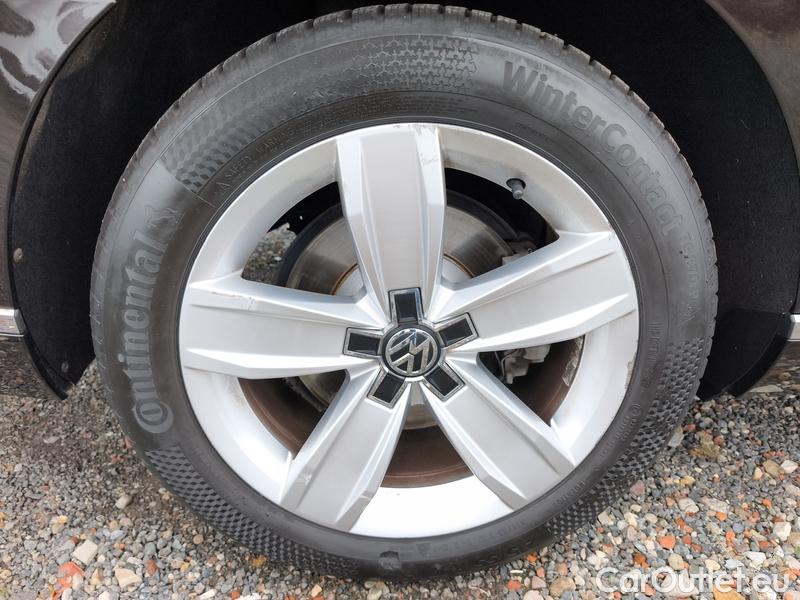  Volkswagen  Passat  Variant (CB5) (2019) Pas.Var.2.0TDI 140 Elegance AT #32