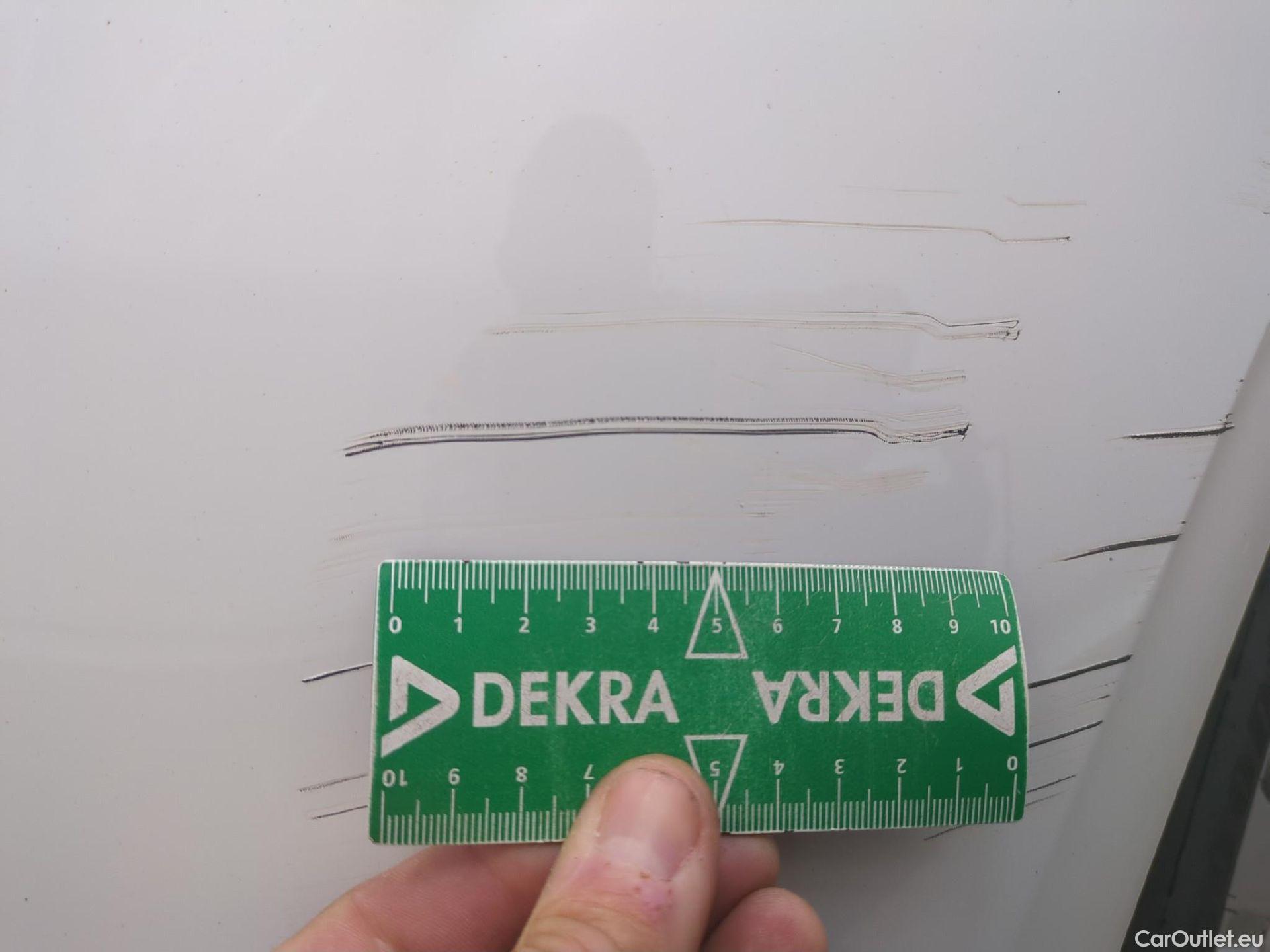  Peugeot  208 PEUGEOT  Affaire VU 5p Berline BlueHDi 100 ¤6.c S&S PREMIUM PACK #24