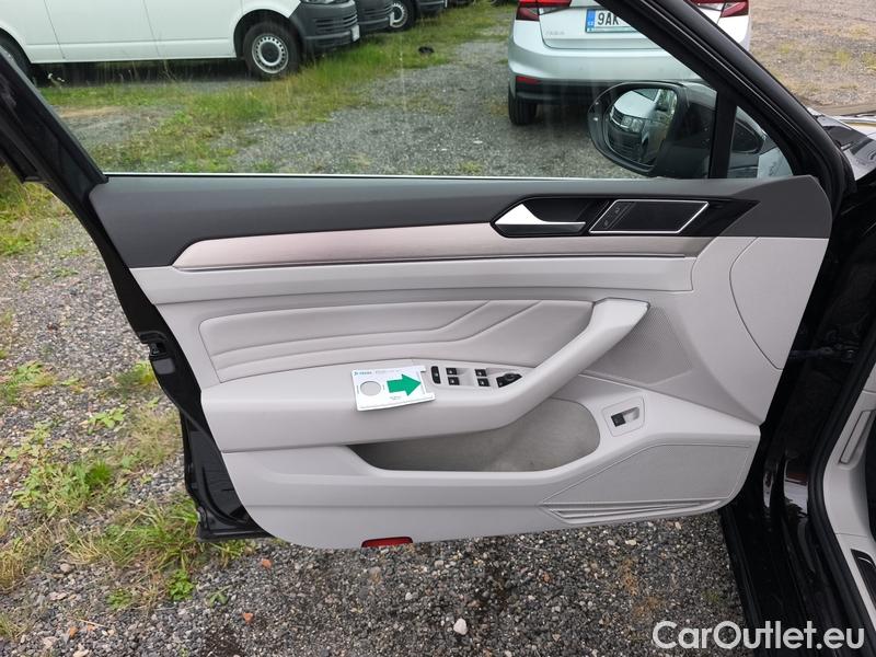  Volkswagen  Passat  Variant (CB5) (2019) Pas.Var.2.0TDI 140 Elegance AT #14