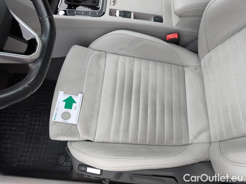  Volkswagen  Passat  Variant (CB5) (2019) Pas.Var.2.0TDI 140 Elegance AT #11