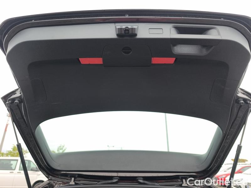  Volkswagen  Passat  Variant (CB5) (2019) Pas.Var.2.0TDI 140 Elegance AT #27