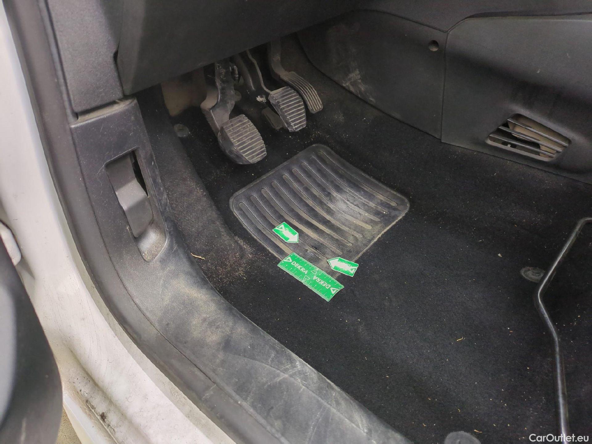  Peugeot  208 PEUGEOT  Affaire VU 5p Berline BlueHDi 100 ¤6.c S&S PREMIUM PACK #20