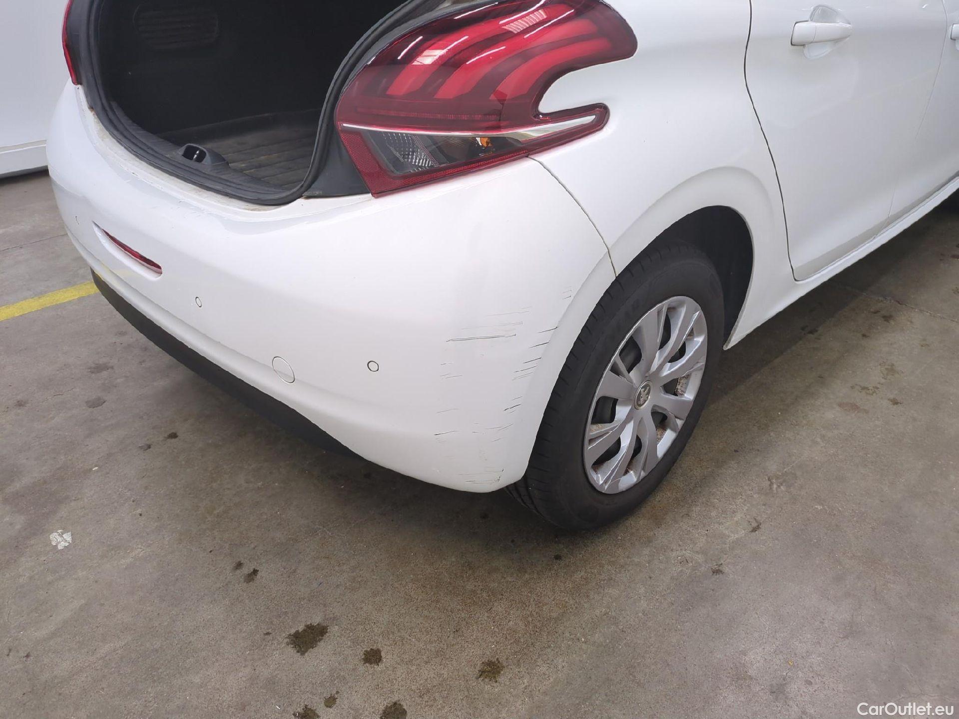  Peugeot  208 PEUGEOT  Affaire VU 5p Berline BlueHDi 100 ¤6.c S&S PREMIUM PACK #25