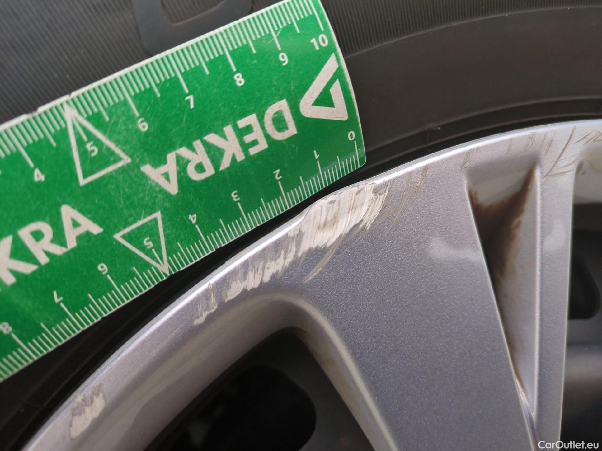  Peugeot  208 PEUGEOT  Affaire VU 5p Berline BlueHDi 100 ¤6.c S&S PREMIUM PACK #6