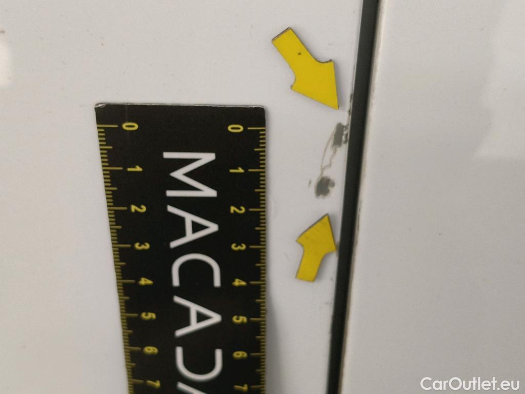  Peugeot  208  Affaire Premium Pack 1.6 HDi 75CV BVM5 E6 #3