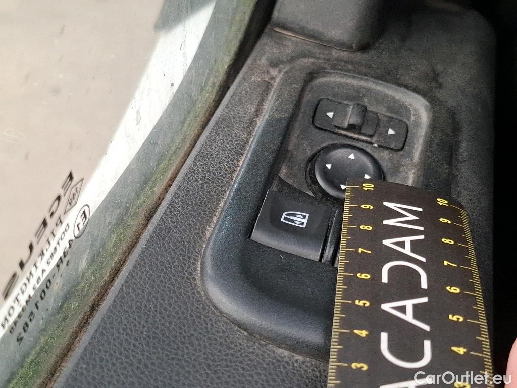  Renault  Master  Fourgon L3H2 3 5 Grand Confort dCi 135CV BVM6 7 Sieges E6dT #83