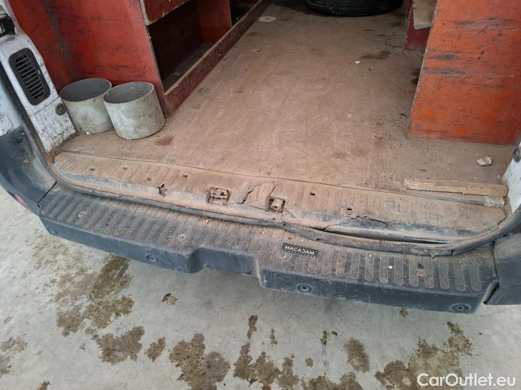  Renault  Master  Fourgon L3H2 3 5 Grand Confort dCi 135CV BVM6 7 Sieges E6dT #33