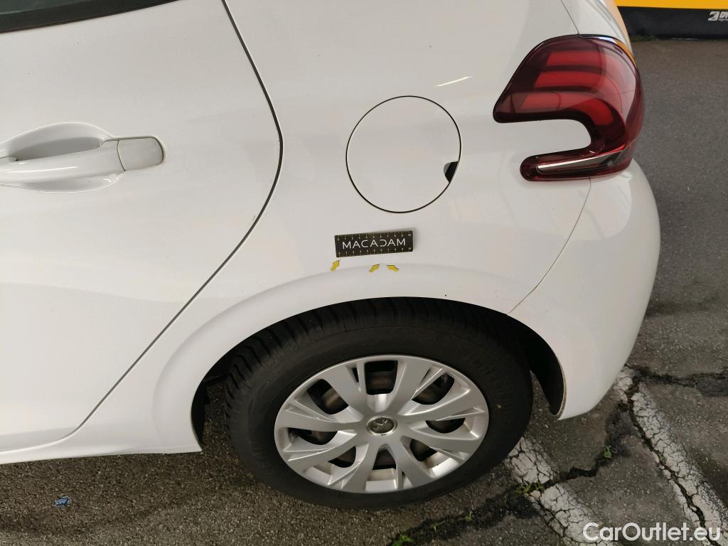  Peugeot  208  Affaire Premium Pack 1.6 HDi 75CV BVM5 E6 #37