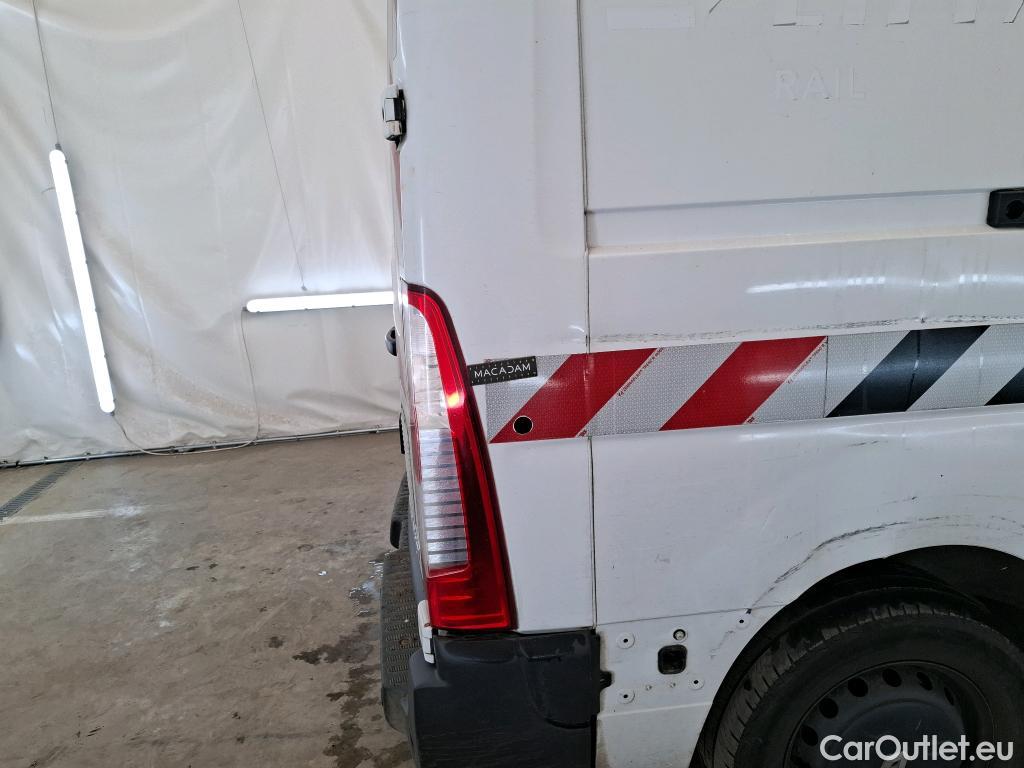  Renault  Master  Fourgon L3H2 3 5 Grand Confort dCi 135CV BVM6 7 Sieges E6dT #54