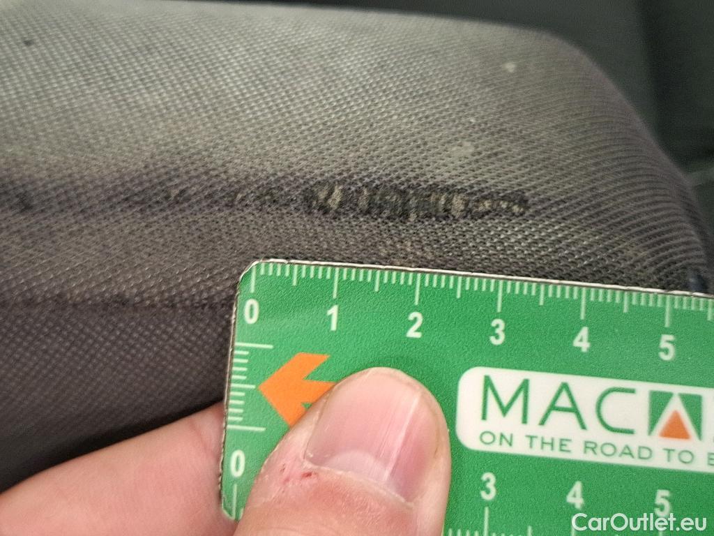  Renault  Trafic RENAULT  / 2019 / 4P / Fourgon tole NV FG GCF L1H1 1200 dCi 120 S&S #4